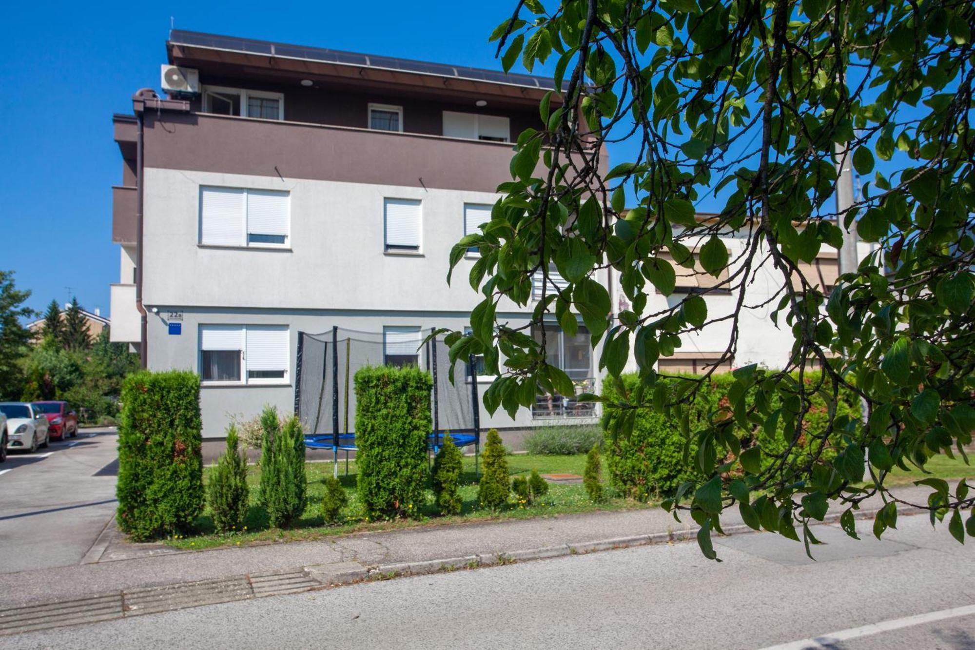 Apartment Sladic Sisak Exterior foto