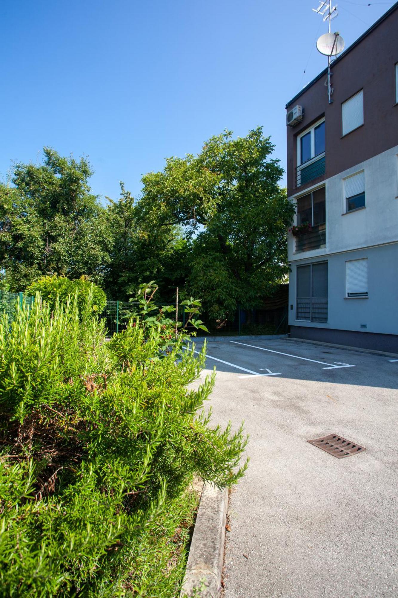 Apartment Sladic Sisak Exterior foto